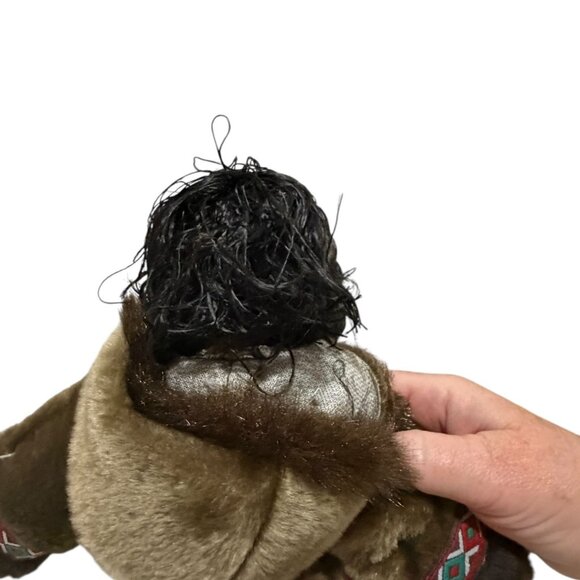 Alaskan-Inspired Rennoc Vintage Doll Eskimo Faux Fur Coat Boots - Picture 6 of 8